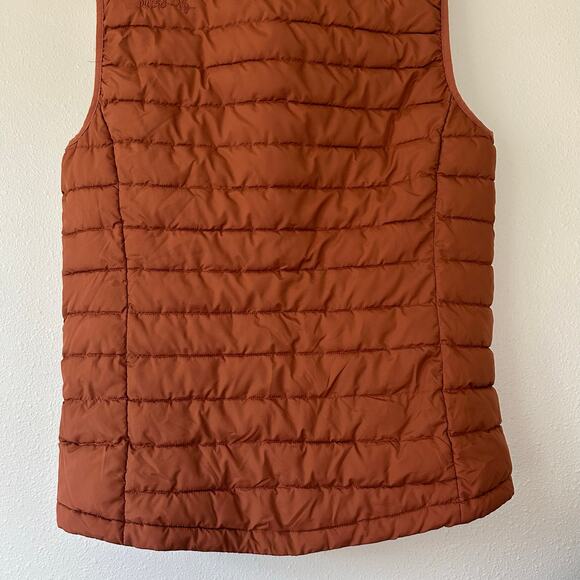 Pulse Full-Zip Puffer Vest in Rust Quilted Vest - Picture 11 of 13